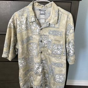 Quicksilver Floral Button Down Mens Large